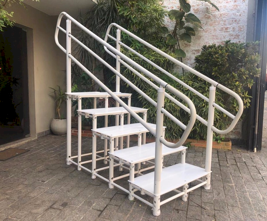 escada para piscina NBR 9050-2020 Actualsports