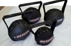 KettleBall Soft - Reúne o Kettlebell e a Medicineball em um mesmo produto. Conheça. KettleBall Soft - Reúne o Kettlebell e a Medicineball em um mesmo produto. Conheça.