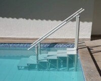 Escada de piscina Actual modelo compact 6 degraus Escada de piscina Actual modelo compact 6 degraus