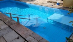 piscina com plataforma e escada - residencia piscina com plataforma e escada - residencia