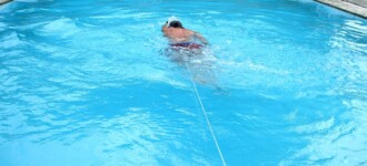 Treino Estacionado com o cinto de natação Actual Treino Estacionado com o cinto de natação Actual