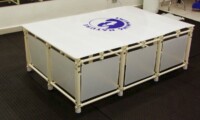 plataforma com placas de proteção laterais plataforma com placas de proteção laterais