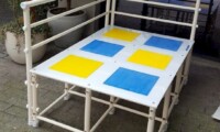 Grades em L na plataforma 2x1 com decoração adesiva Grades em L na plataforma 2x1 com decoração adesiva